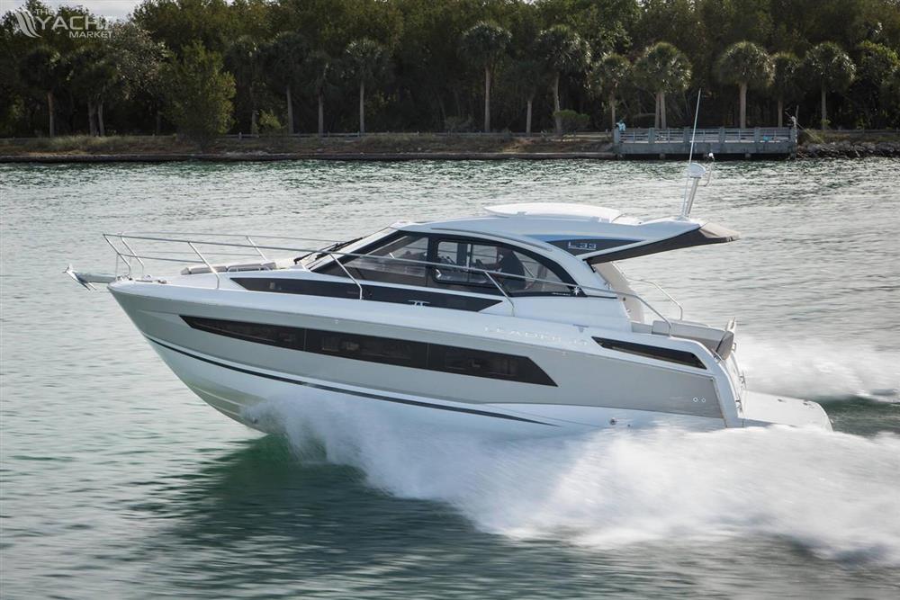 Jeanneau Leader 33 - Manufacturer Provided Image