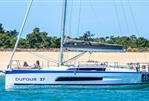 DUFOUR 37