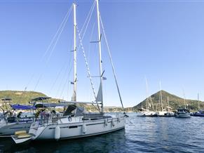 Bavaria Cruiser 33