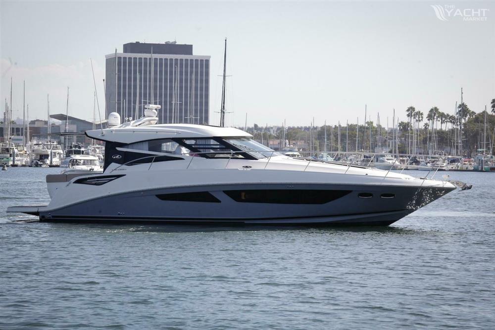 Sea Ray 470 Sundancer