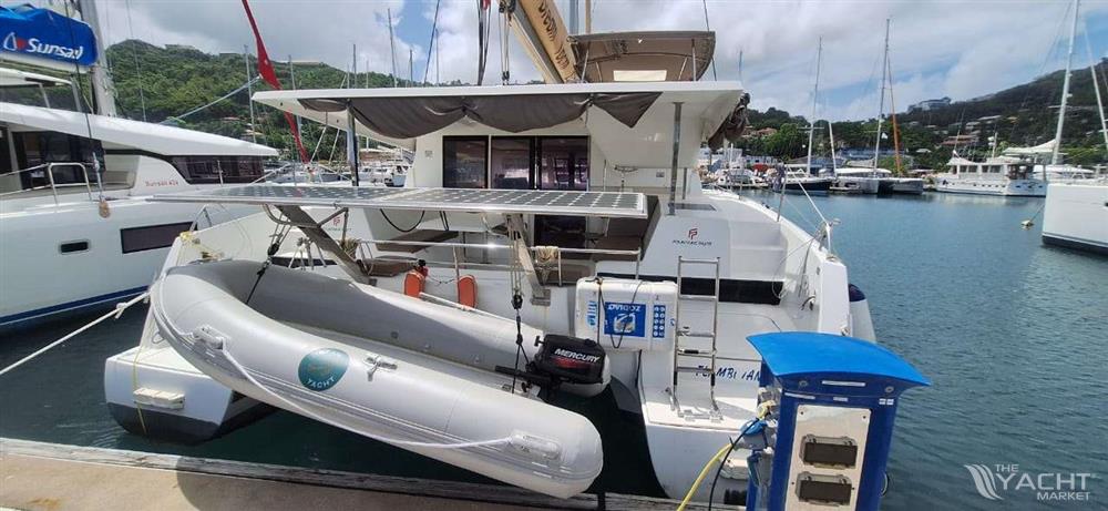 FOUNTAINE PAJOT LUCIA 40