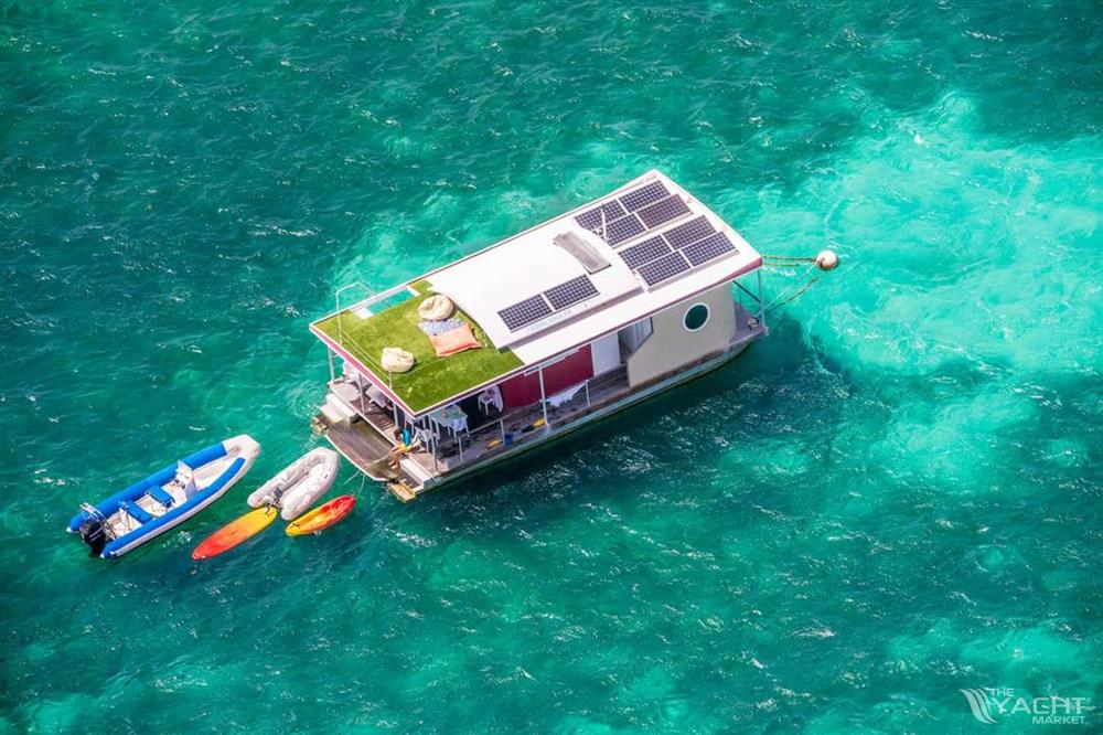 GRAND LARGE YACHTING AQUALODGE