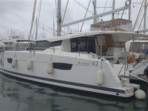 FOUNTAINE PAJOT ASTREA 42