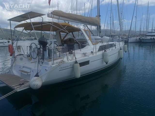 BENETEAU OCEANIS 41.1 SHALLOW DRAFT