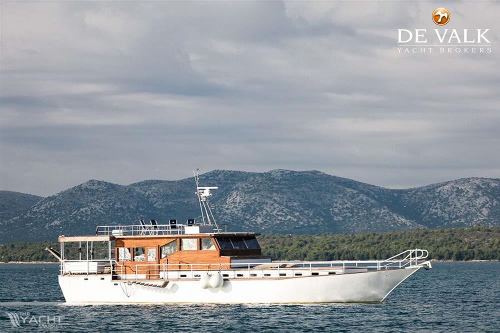 Custom Built 48 MY - Picture 1