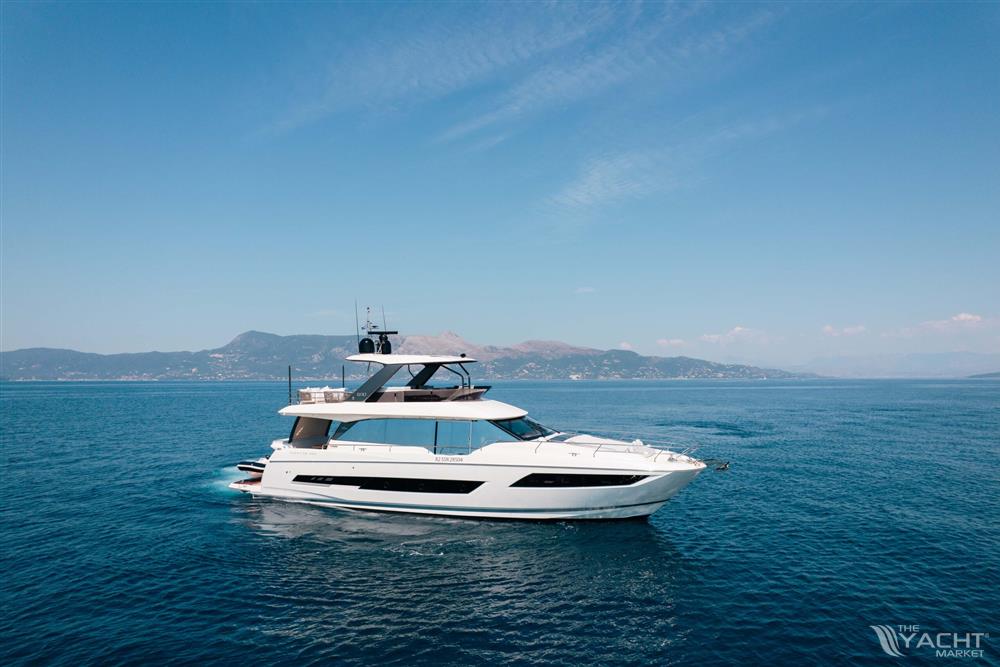 Prestige 690 flybridge - DJI0023-scaled.jpg