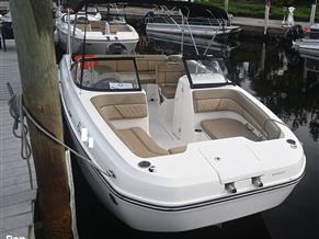 Bayliner DX2200
