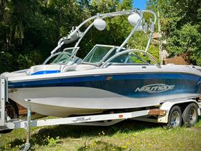 Nautique Crossover 211