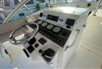 Luhrs 400 - 2002 Luhrs 400 Helm