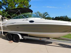 Sea Ray 270 Sundeck