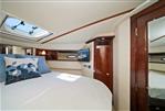 Sea Ray 52 Sedan Bridge