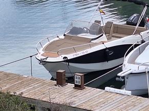 Quicksilver Activ 755 Sundeck