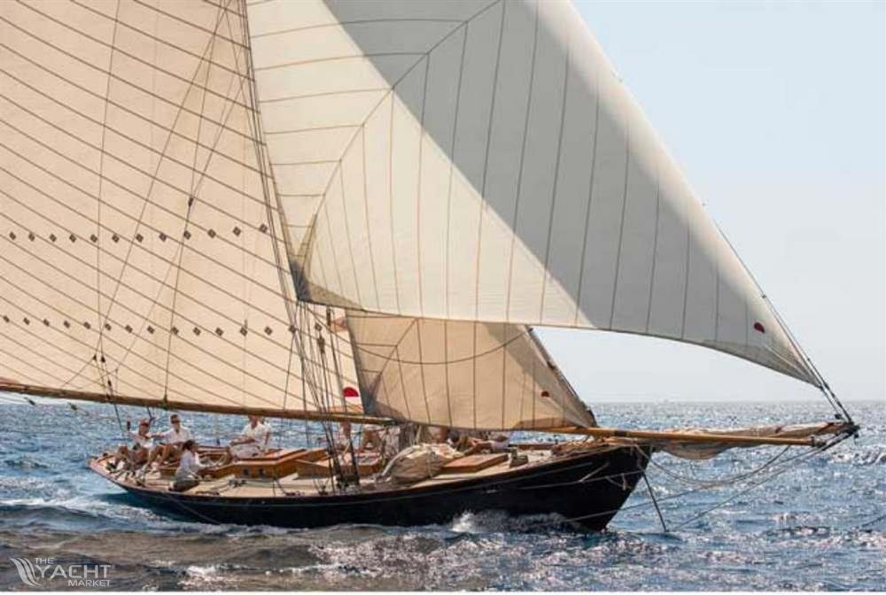 Samuel Bond Cutter de epoca de vela cangreja