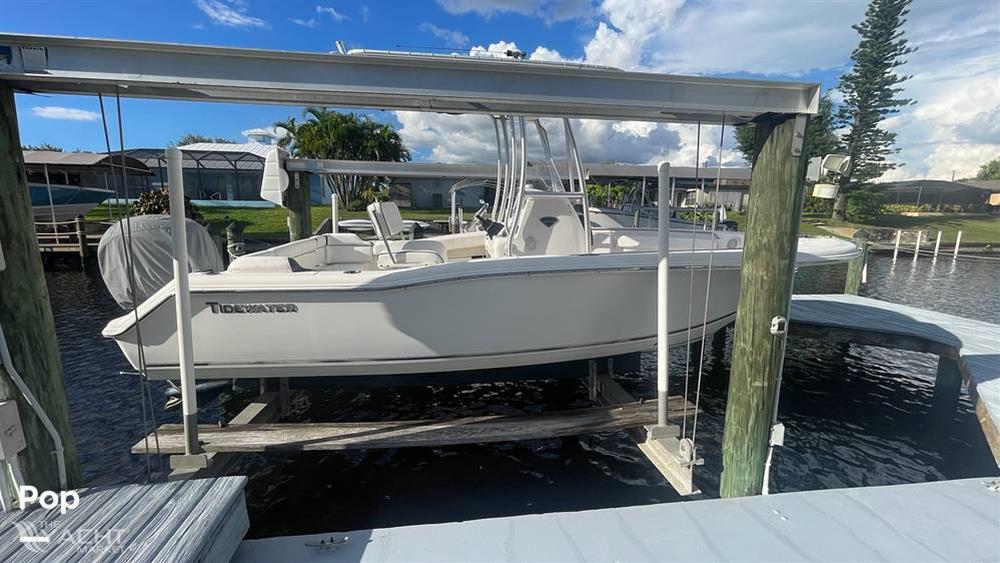 Tidewater 210CC LXF - 2015 TIDEWATER 210CC LXF