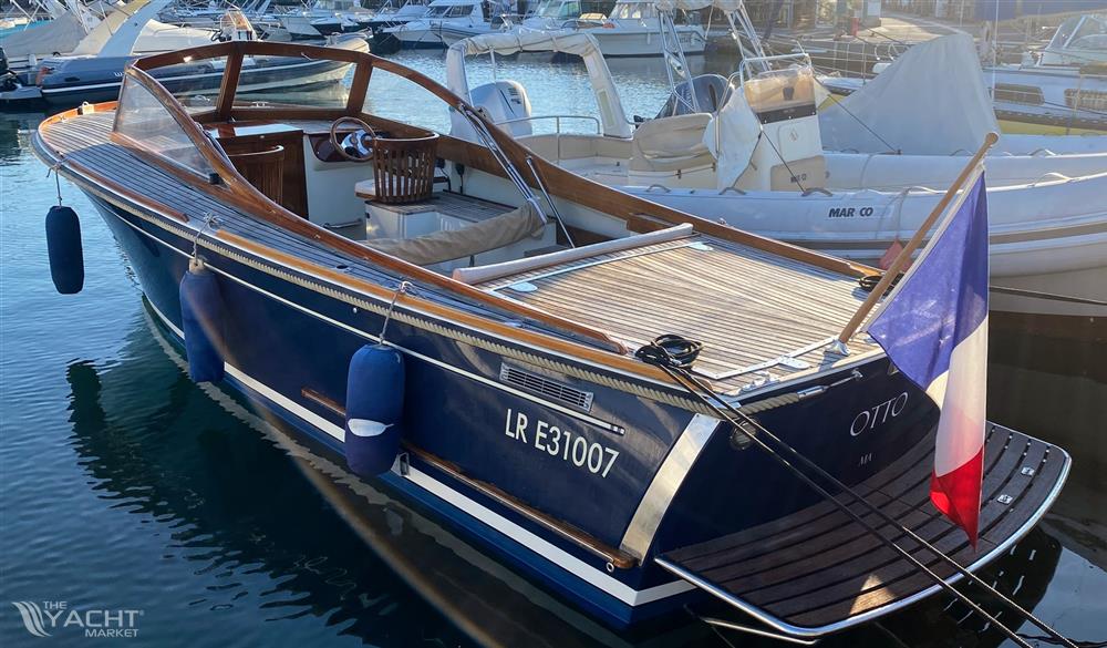 Latitude 46 Lady Scarlett - LATITUDE_46_LADY_SCARLETT_4