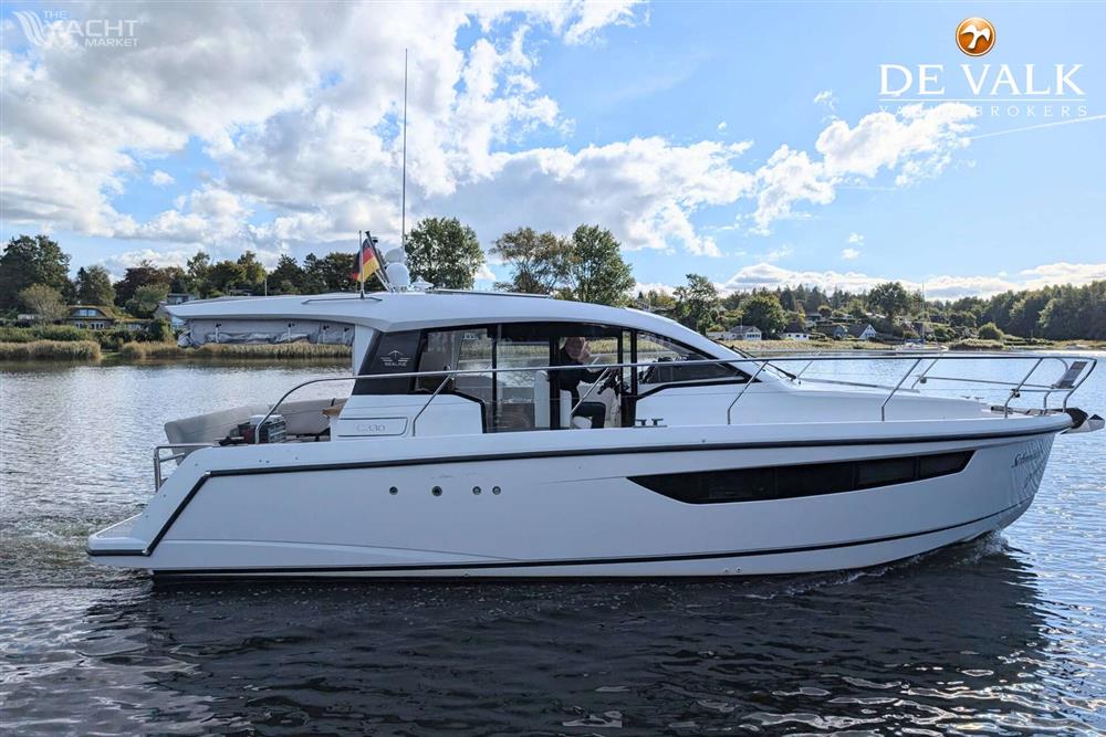 Sealine C330 - Picture 1