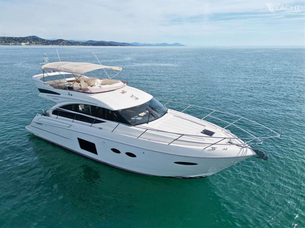 Princess Yachts 52