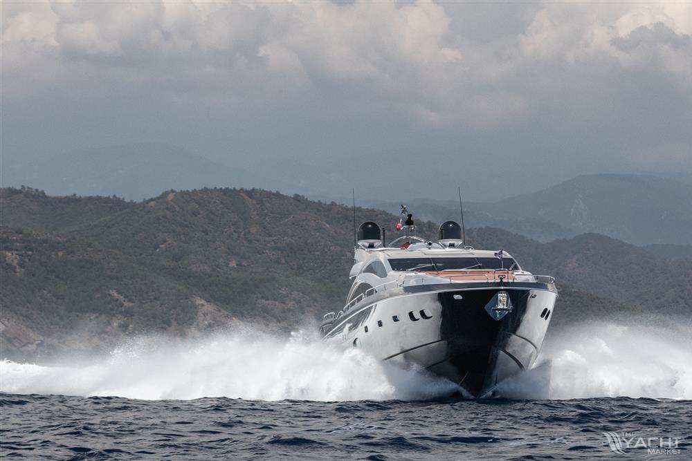 Sunseeker Predator 84