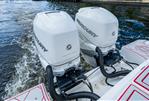 Boston Whaler 330 Outrage