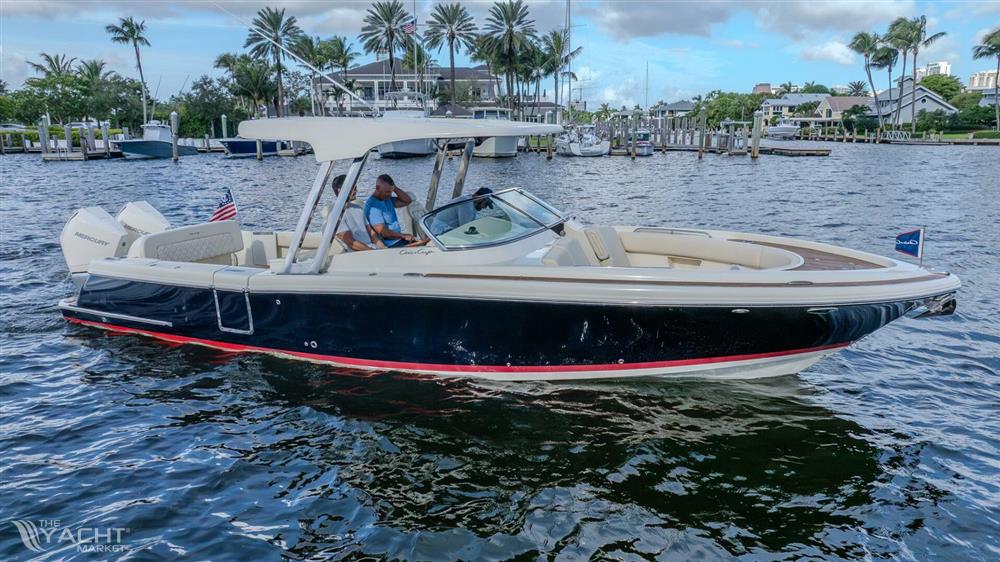 Chris-Craft 30 Calypso
