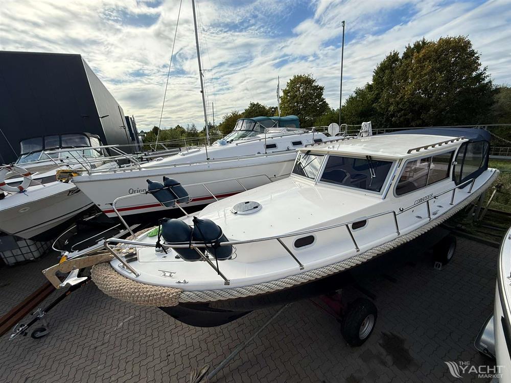 ADMIRAL BOATS ADMIRAL 940 CABIN