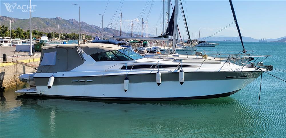 Sea Ray 390 Express Cruiser