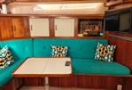 Sea Ray 390 Express Cruiser
