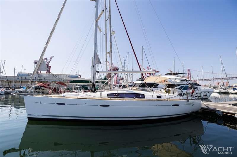 BENETEAU OCEANIS 40