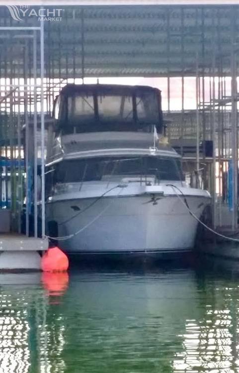 Carver 440 - 1995 Carver 440 - Photo #1