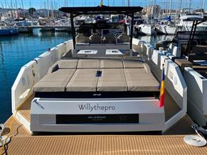 De Antonio Yachts D42