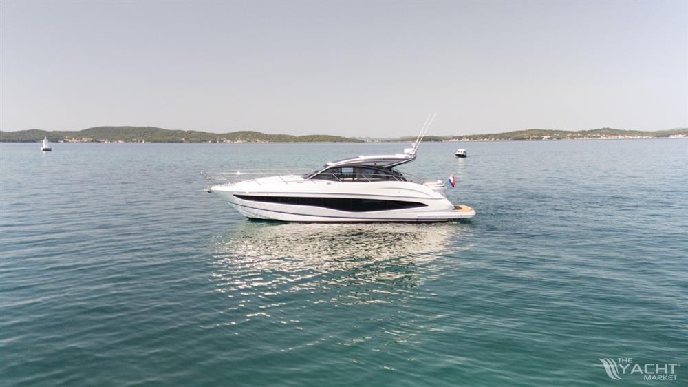 Princess V50 Decksaloon