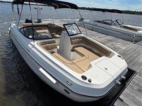 Bayliner DX2200