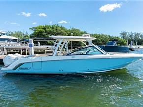 Boston Whaler Vantage 320