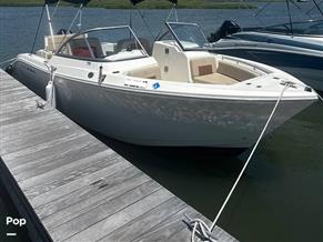 Cobia 220 DC