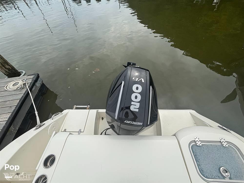 Cobia 220 DC - 2024 Cobia 220 DC - Photo #1