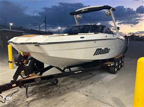 Malibu Wakesetter 24 MXZ