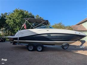 Sea Ray 260 Sundeck