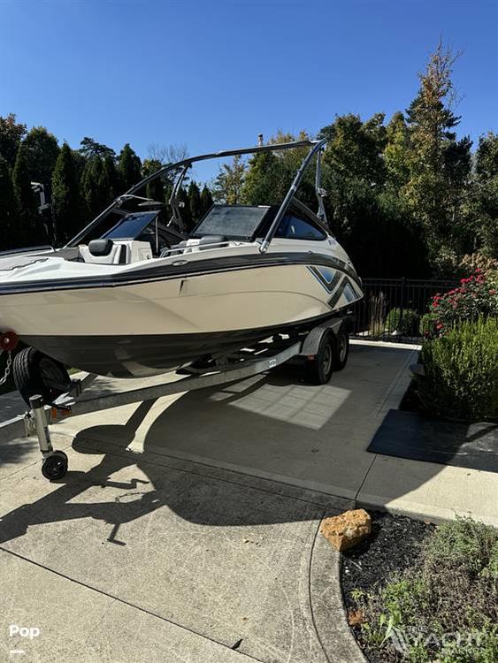 Yamaha 212X - 2015 Yamaha 212X - Photo #1