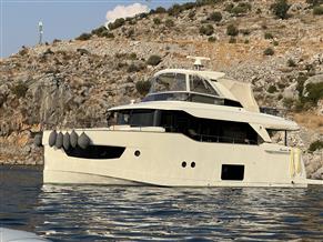 Absolute Yachts Navetta 58