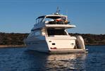 Ferretti Yachts 720