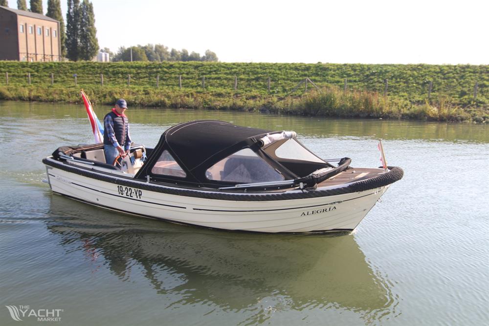 Antaris 630 Flying Lounge