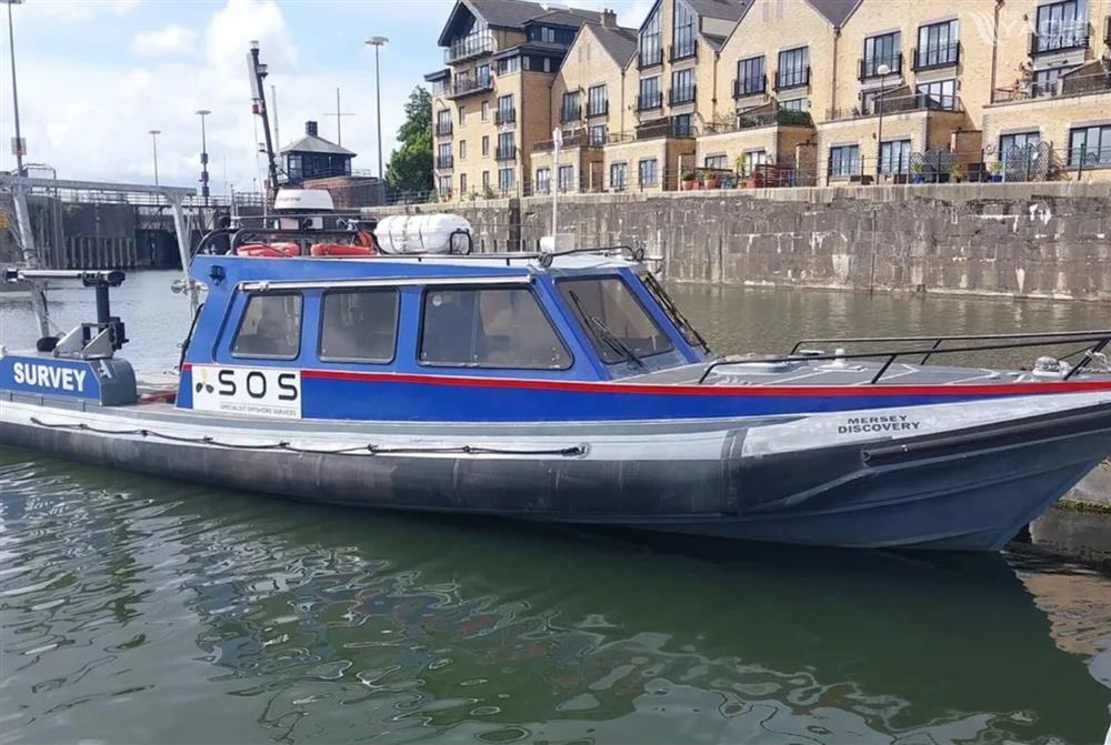 Redbay Stormforce 11 Cabin - Side shot