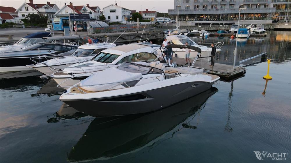 CRANCHI Endurance 30