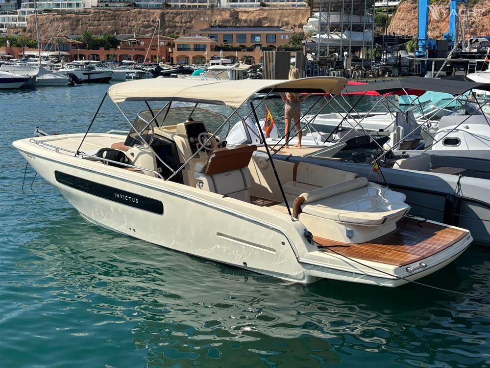 Invictus 280