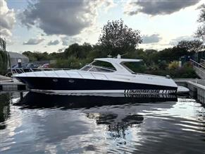 Fountain 48 Express Cruiser