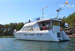One-Off Motor Yacht - Picture 4