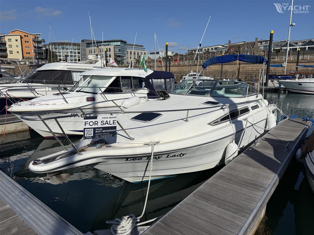 Rinker 260 Fiesta Vee