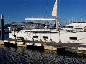 Jeanneau Yachts 54