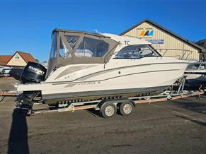 Beneteau Antares 8