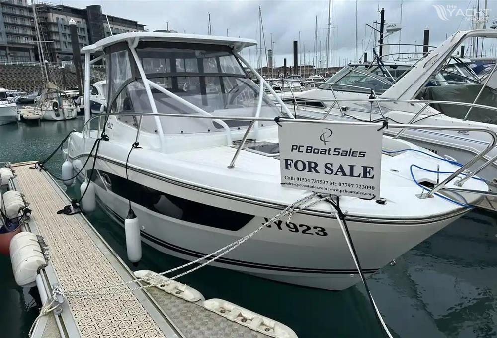 Jeanneau Cap Camarat 9.0 WA